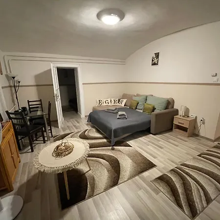 Moonlight Apartment *